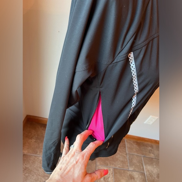 Athleta Queen of the Mountain Black Jacket Small - Picture 7 of 14